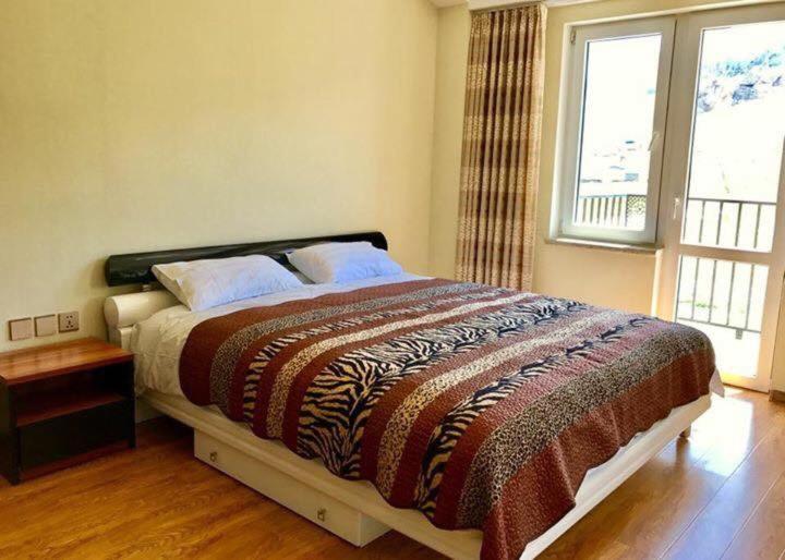Takhi Resort Terelj Yoliin Hural Eksteriør billede