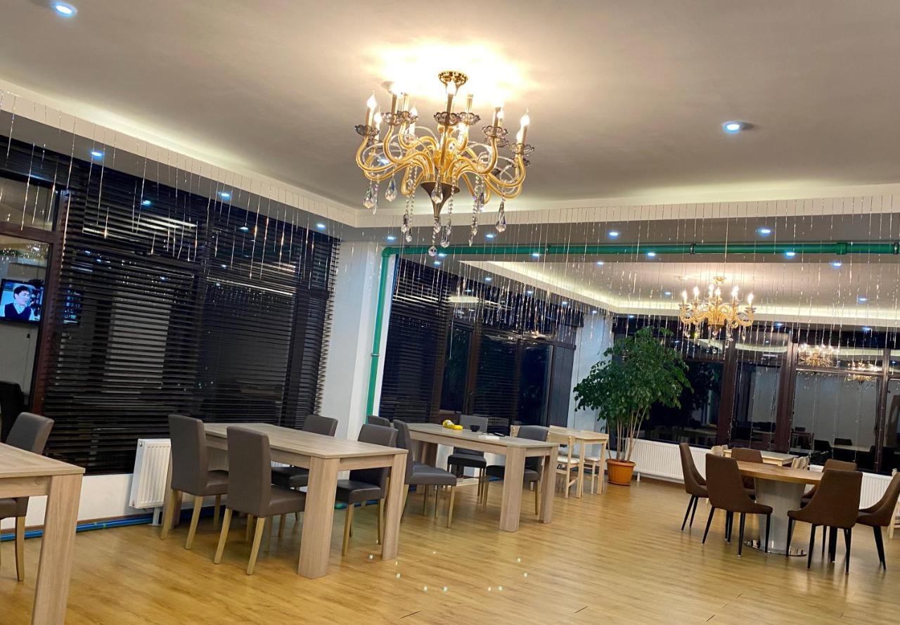 Takhi Resort Terelj Yoliin Hural Eksteriør billede